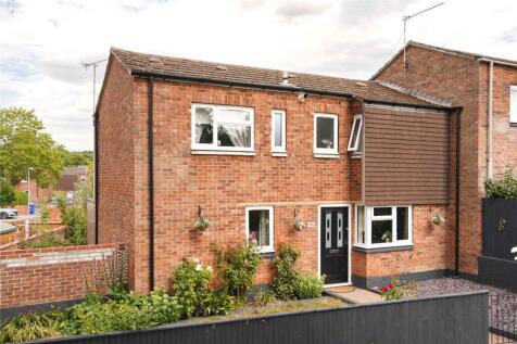 Emmanuel Close, Mildenhall, Bury St. Edmunds, Suffolk, IP28