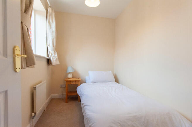 2 bed Town House to rent Image 12
