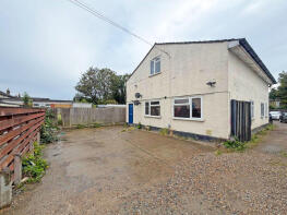 26d, Albert Road, Romford RM1 2PJ