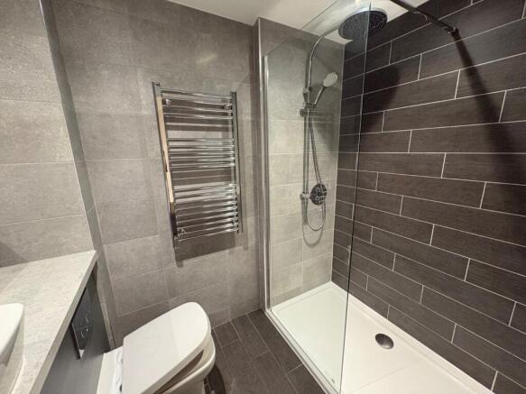 Not Specified to rent Image 5