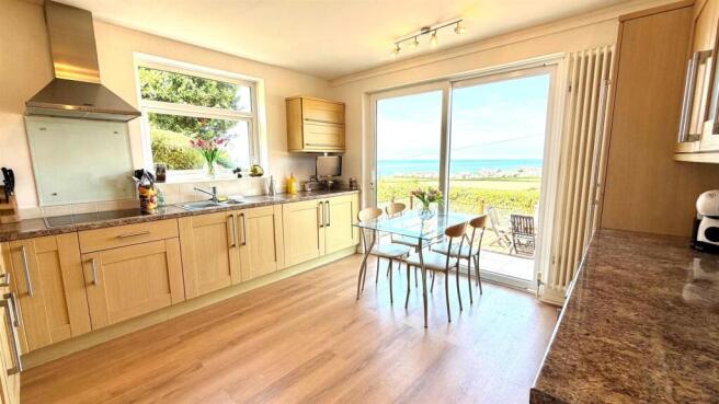 Bodafon Road, Llandudno photo 4
