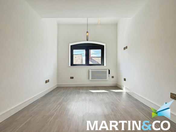 1 bed Apartment to rent Image 5
