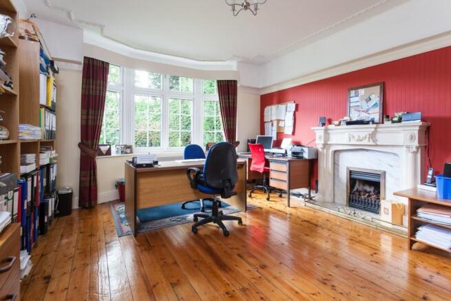 Reception Room / Hom