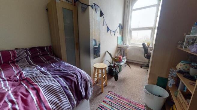 7 bed Terraced to rent Image 6
