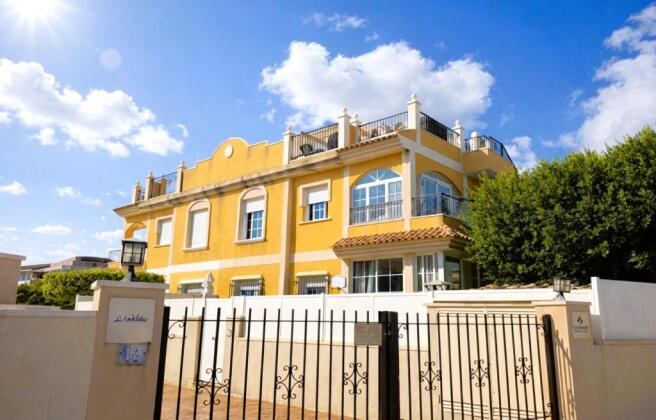 Lomas-Cabo-Roig-Penthouse