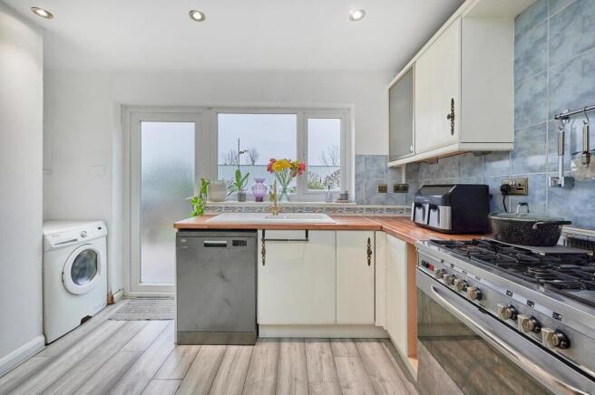 Fitted Kitchen