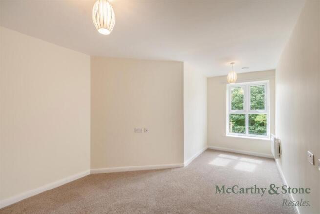 1 bed Apartment for sale Image 10