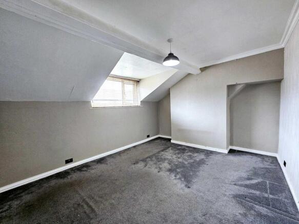 4 bed Terraced for sale Image 11