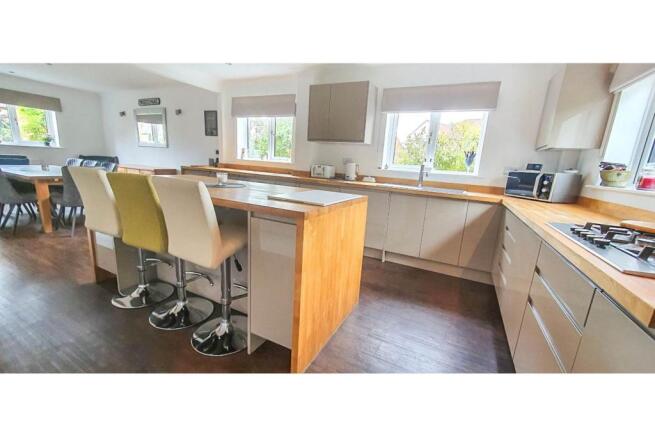 Kitchen/Family Room