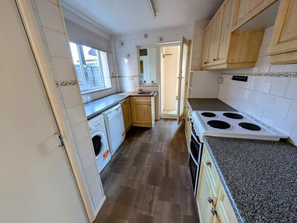 kitchen 1.jpg