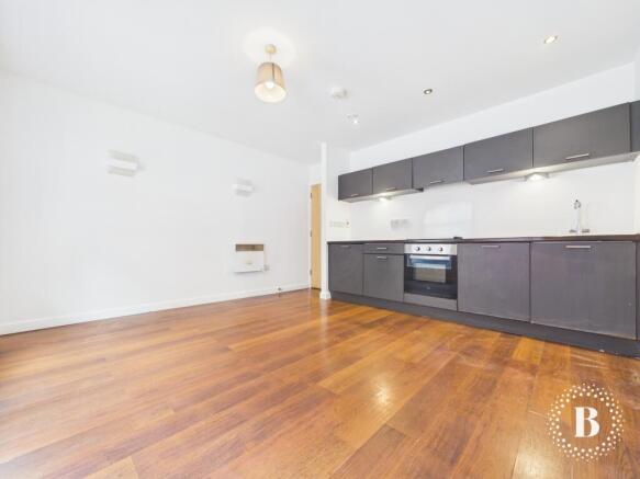 1 bed Apartment to rent Image 3