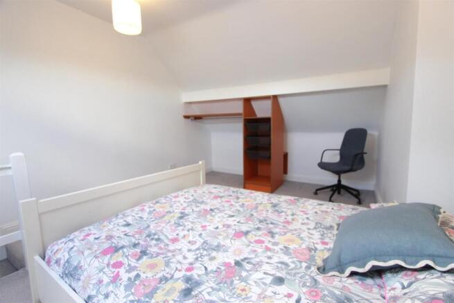 2 bed Terraced to rent Image 11