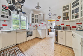 Nobles Gate Lodge, Ivy Lane, Bells Yew Green, Tunbridge Wells TN3 9BX