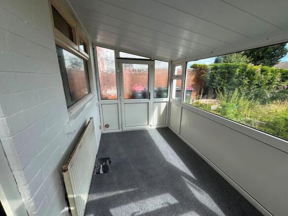 3 bed Semi-Detached to rent Image 4