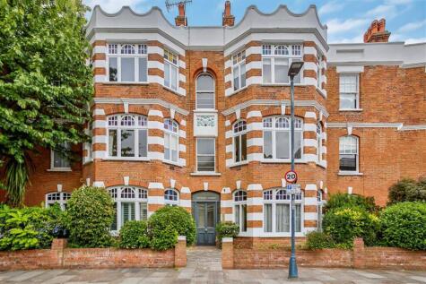 Castelnau Gardens, Barnes