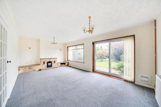 Living Room (2)