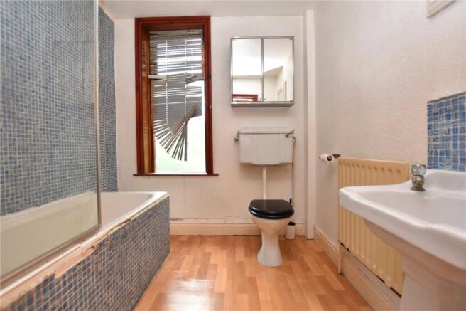 2 bed Terraced for sale Image 7