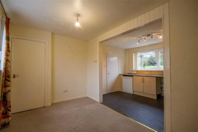 Kitchen / Dining Area