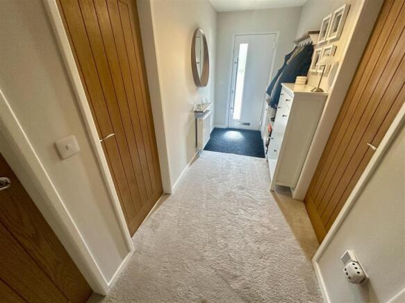 3 bed Detached Bungalow for sale Image 12
