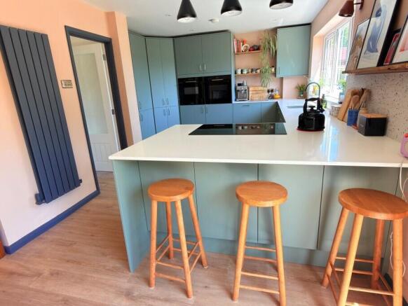 Kitchen Pic 1