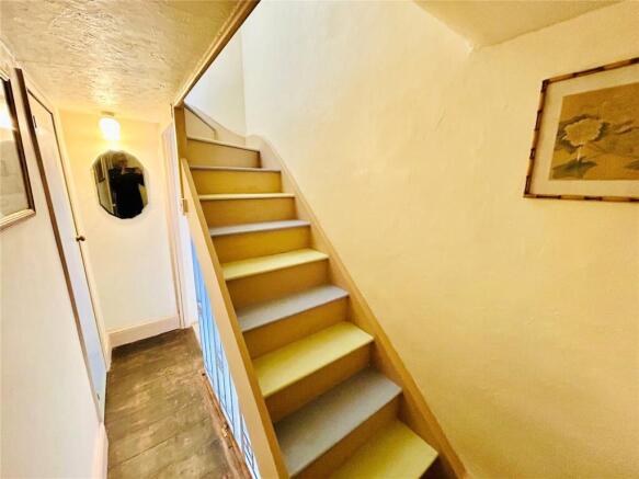 2 bed Terraced for sale Image 8