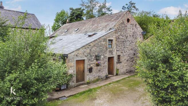 4 bed Detached for sale Image 7