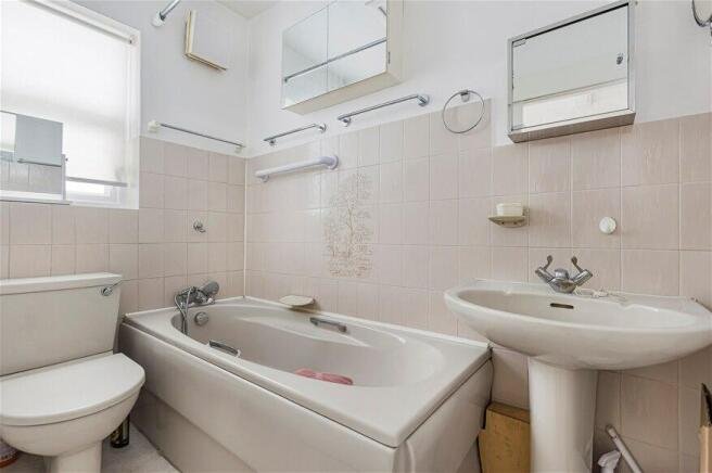 Photo 10