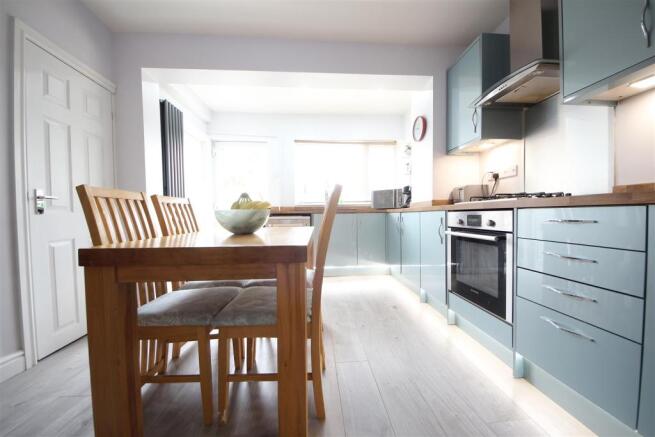 Kitchen/Dining Room