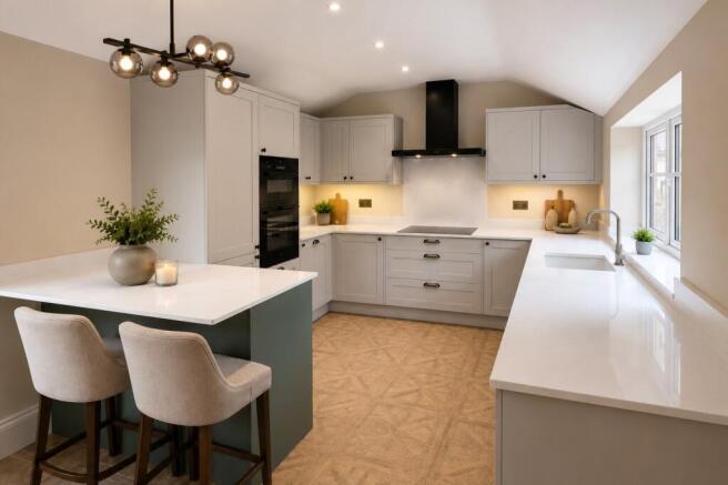 5 bed Town House for sale Image 6