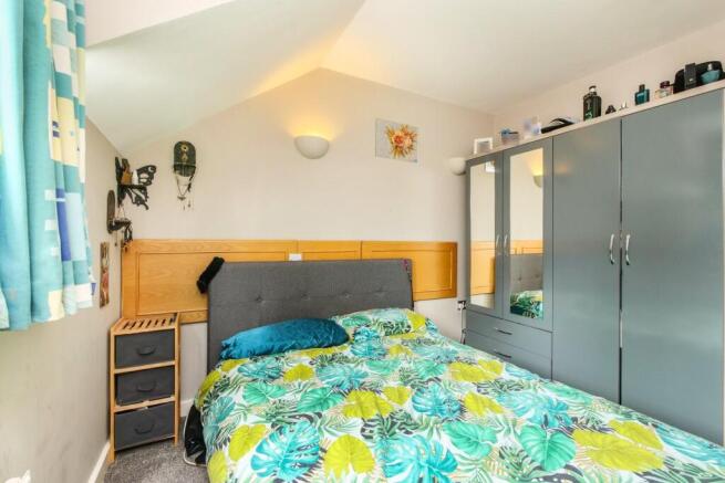 2 bed Apartment for sale Image 10