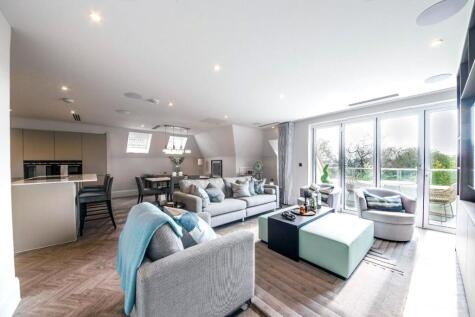 High Road, Whetstone, London, N20