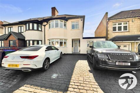 Okehampton Crescent, Welling, Kent, DA16