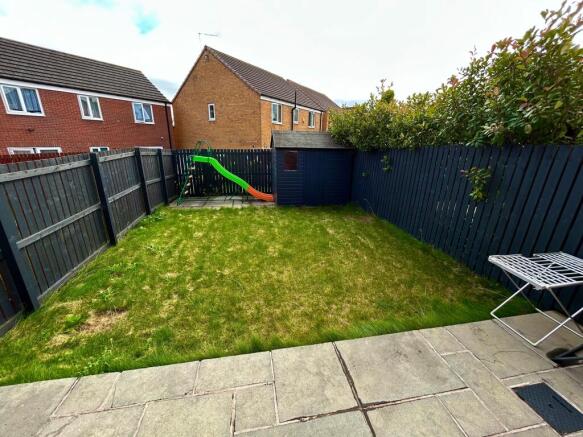 3 bed Semi-Detached to rent Image 6