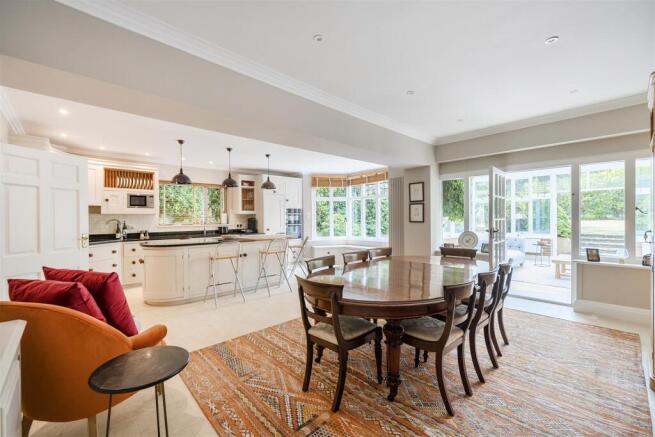 Kitchen/Breakfast Room