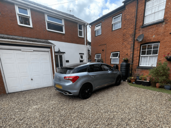 2 Bedroom First Floor Apartment for Rent- Felixst