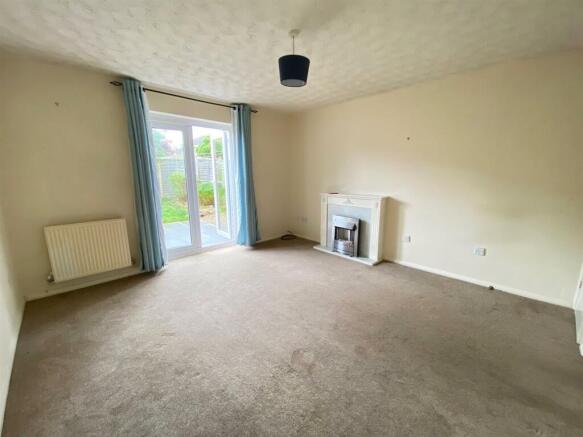 Living Room.jpg