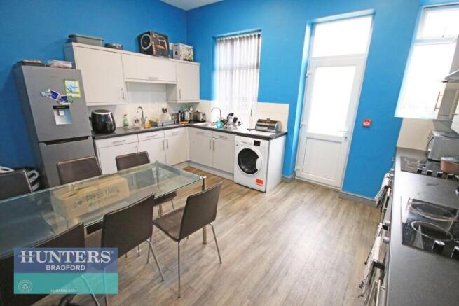 1 bed House Share to rent Image 6