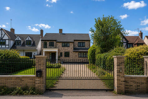 Tolmers Road, Cuffley, EN6