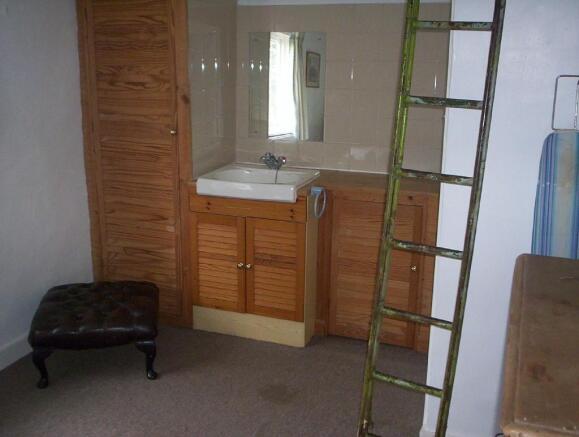 Bedroom aspect 1