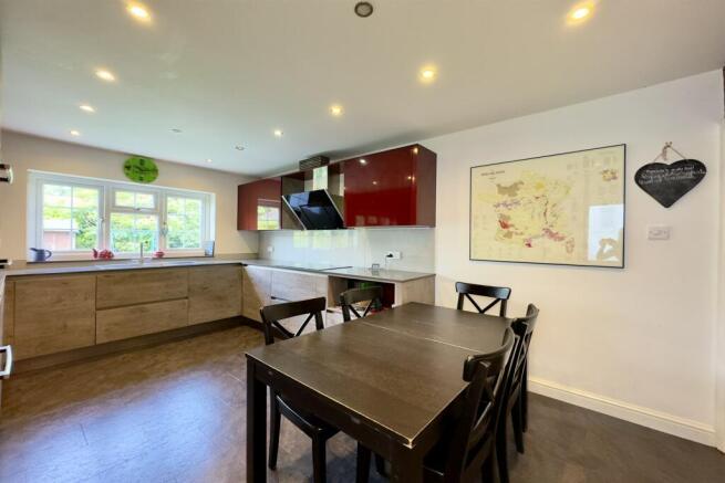 Dining Kitchen
