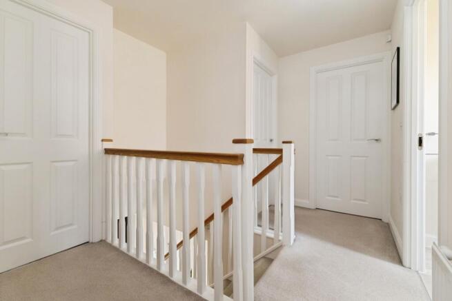 4 bed Detached for sale Image 12