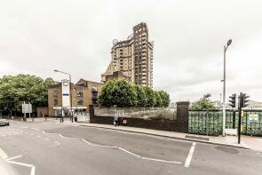Flat 1903, 4 Cascades Tower, Westferry Road, London E14 8JW