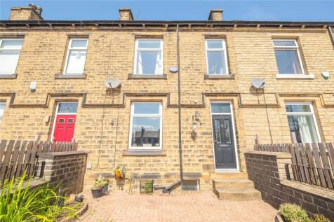 Lowerhouses Road, Quarmby, Huddersfield, HD3