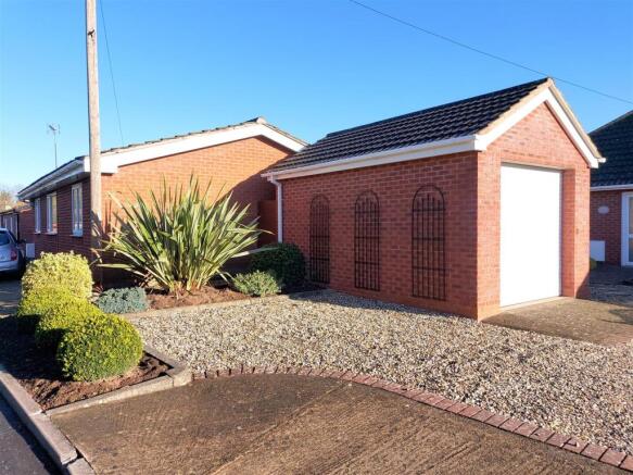 Detached Garage