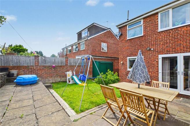 3 bed Semi-Detached for sale Image 10