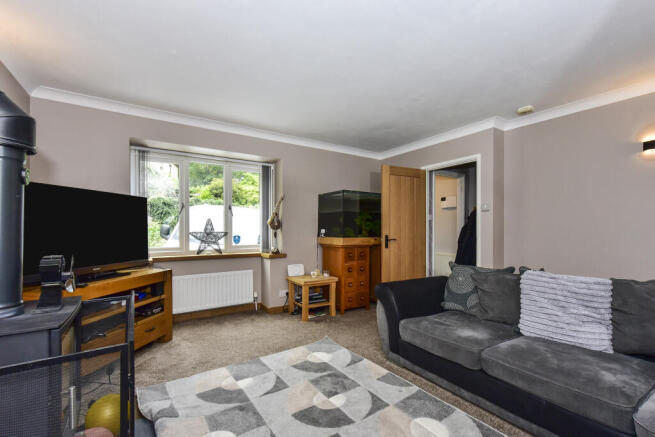 4 bed Detached for sale Image 6