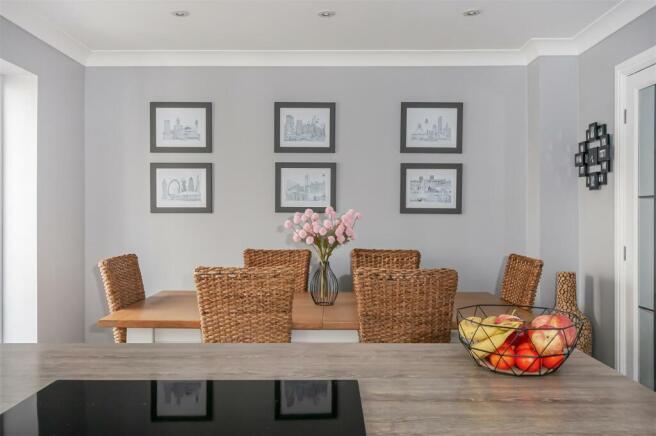 KITCHEN/ DINER