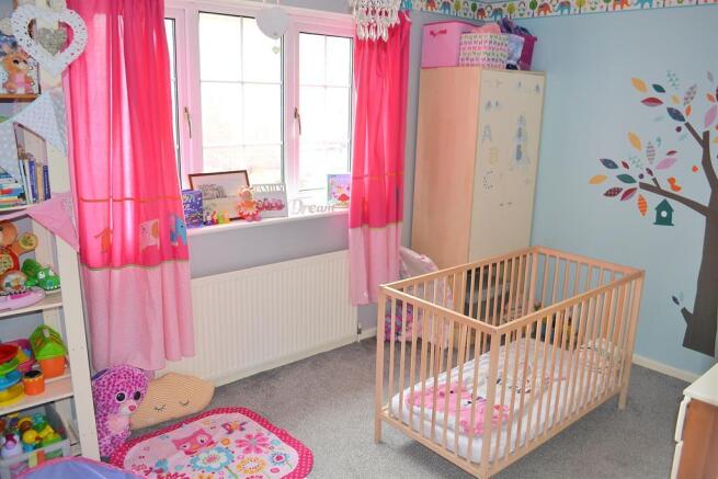 BEDROOM 2