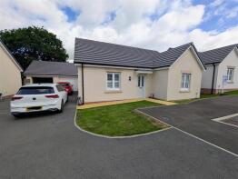 34, Gerddi Lingfield, Whitland SA34 0BJ