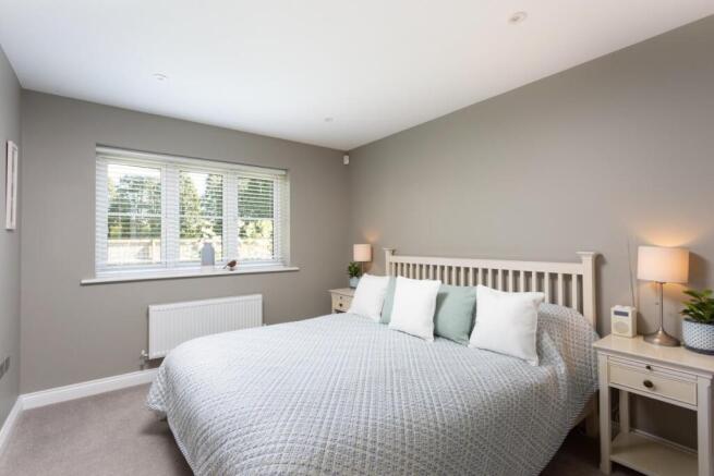 2 bed Detached Bungalow for sale Image 12